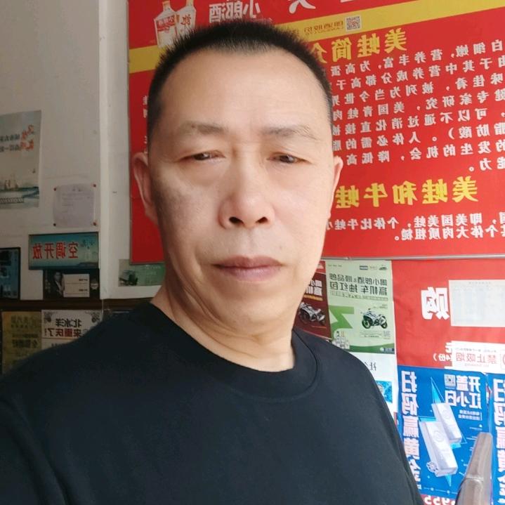 一个喜欢钓鱼的人