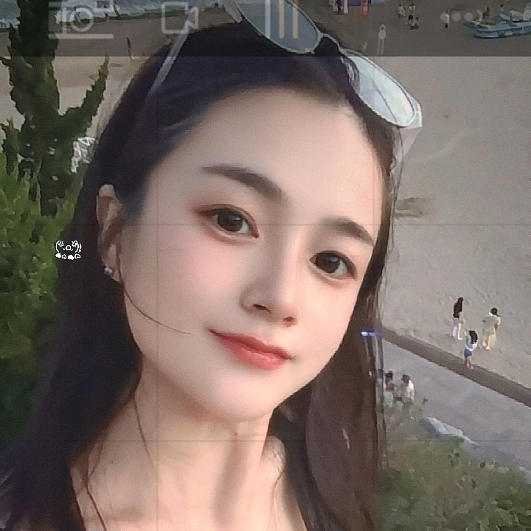 伍月🍭来了