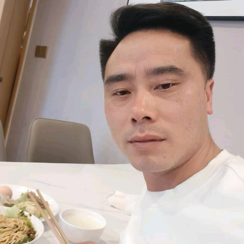 阳光男人