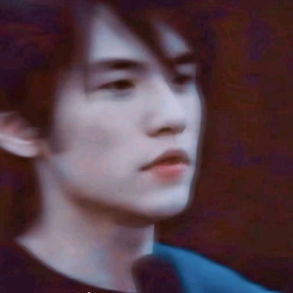 如果忧郁是一种天赋，那每天被帅醒怎么办