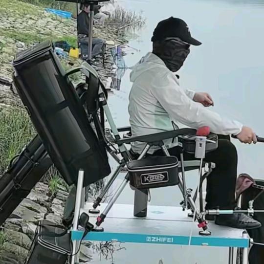 钓界·话事人
