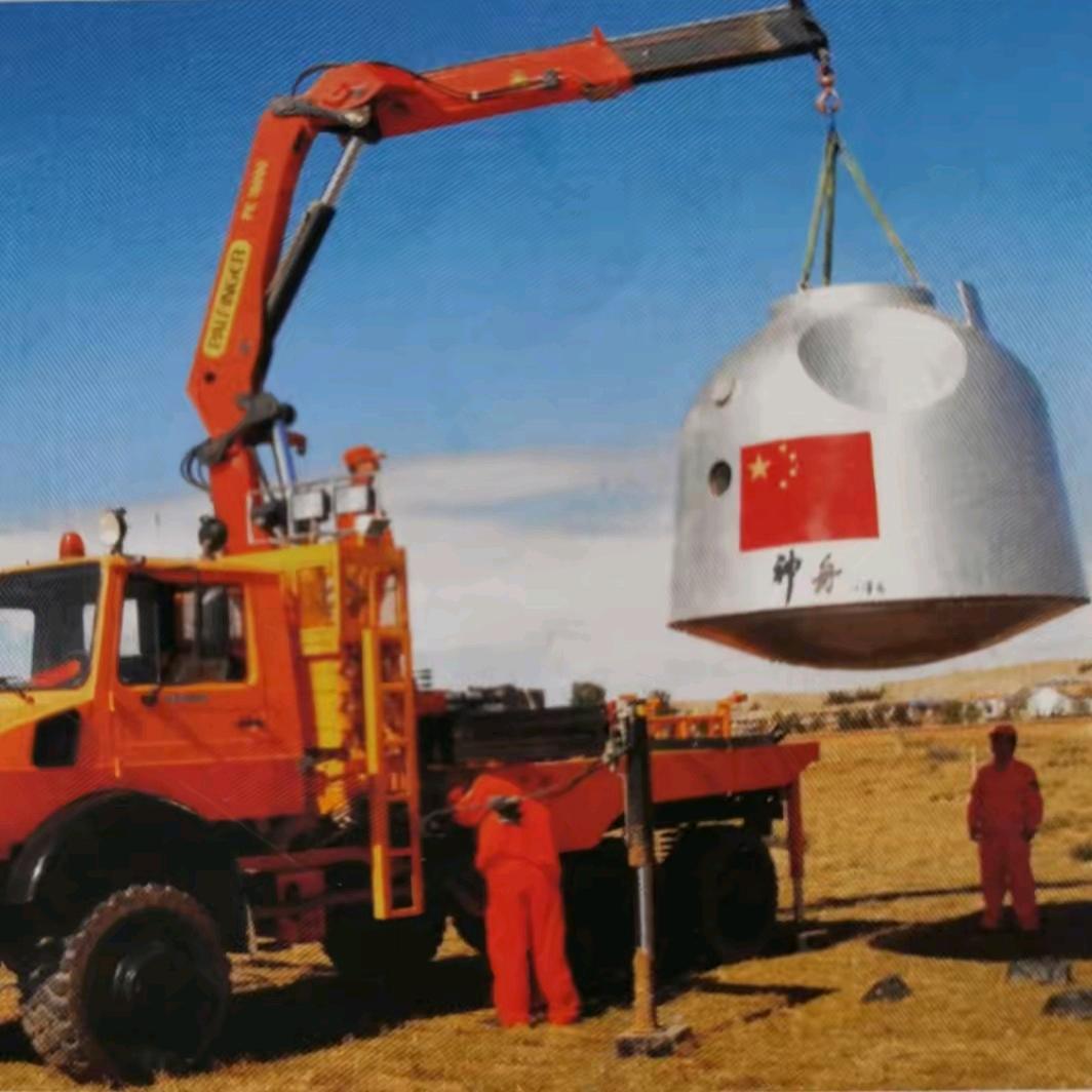 藤县大小随车吊出租。