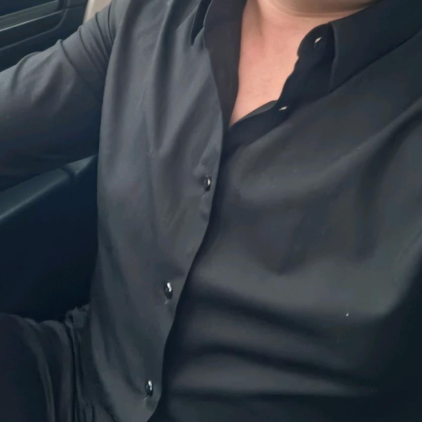 西伯利亚泰坦巨龙徒手捏爆小行星