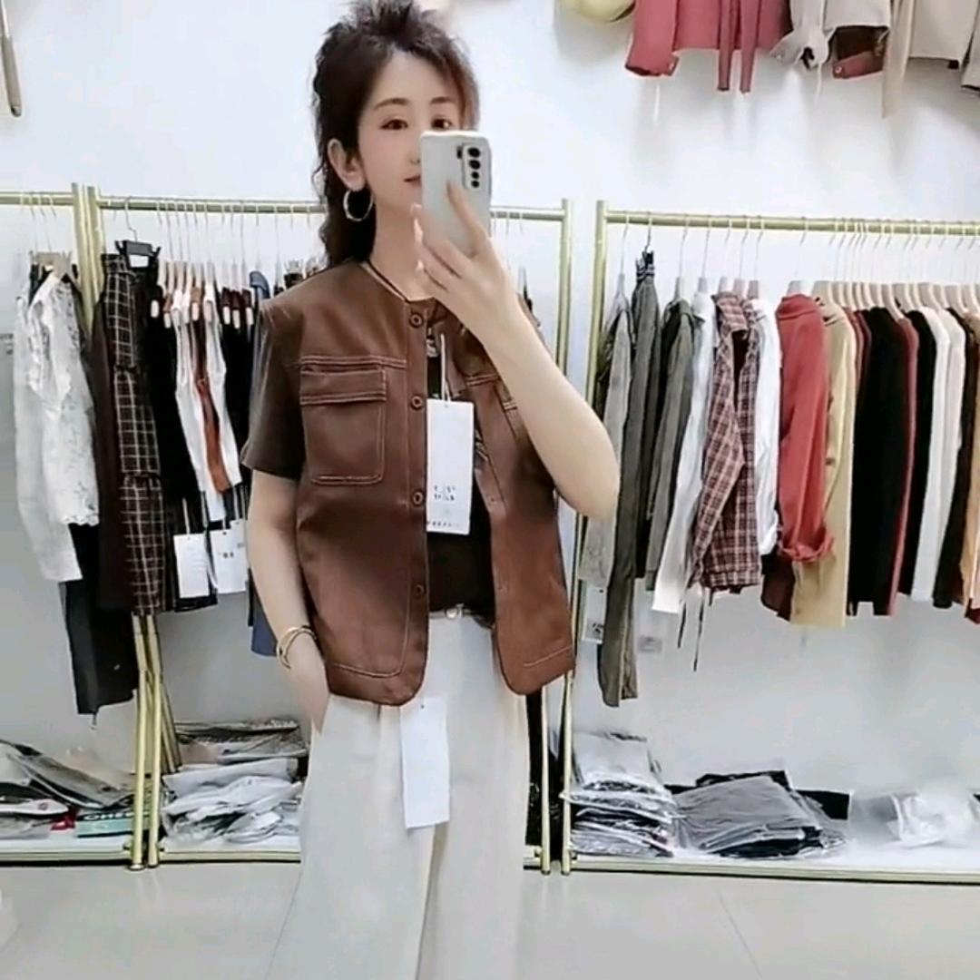 给你微笑欧阳服饰