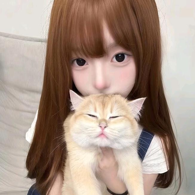 ꒦ິ^꒦ິ