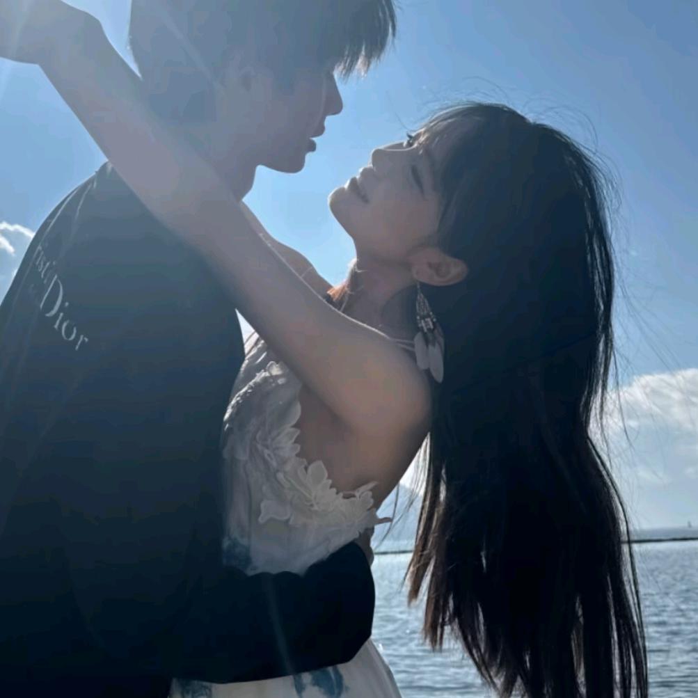 蔡蔡才不蔡Σ( ° △ °|||)︴