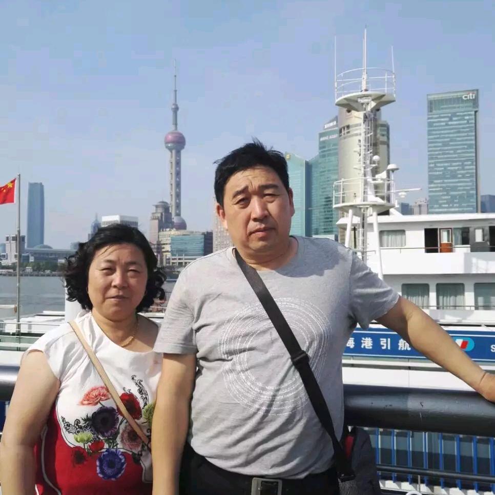 村支书老周