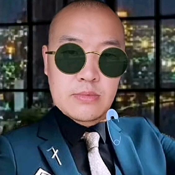 流浪艺人一泼云