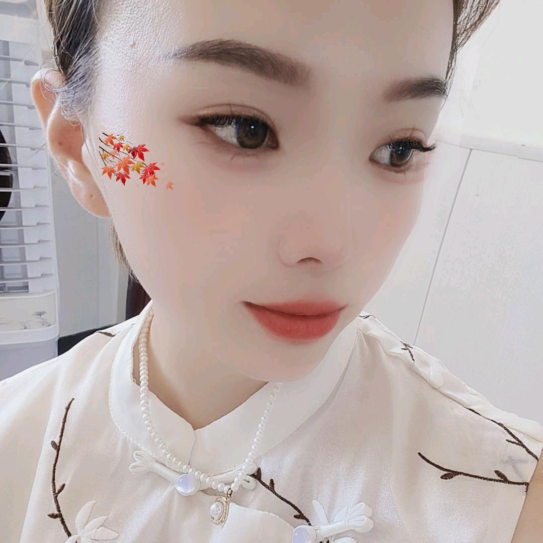 芳芳😍