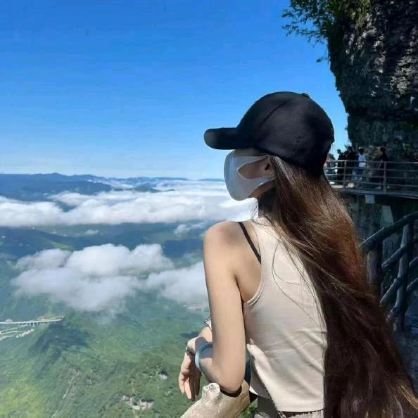 羽羽旅游推荐官