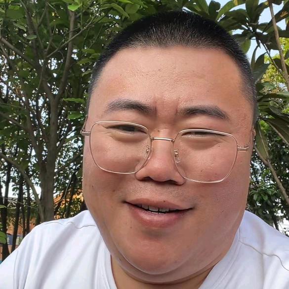 青青子衿（蛋总授权账号）