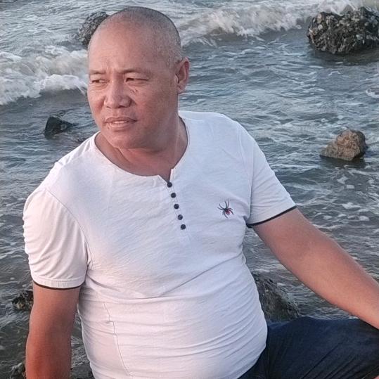 李传佳，单身（免私聊）