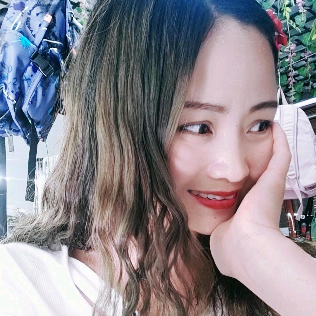 杂技女孩