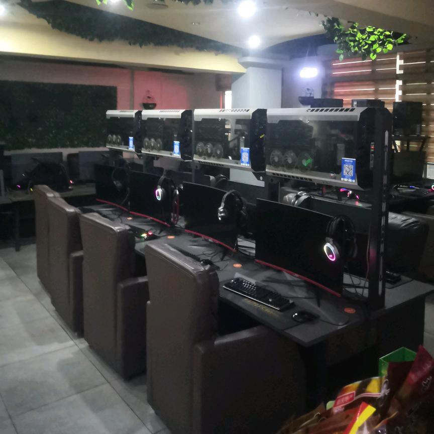 含洋网吧(拱星街店)官方号