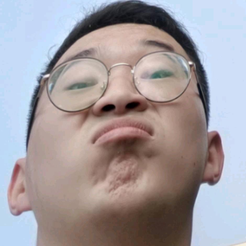 小陈超嫒笑