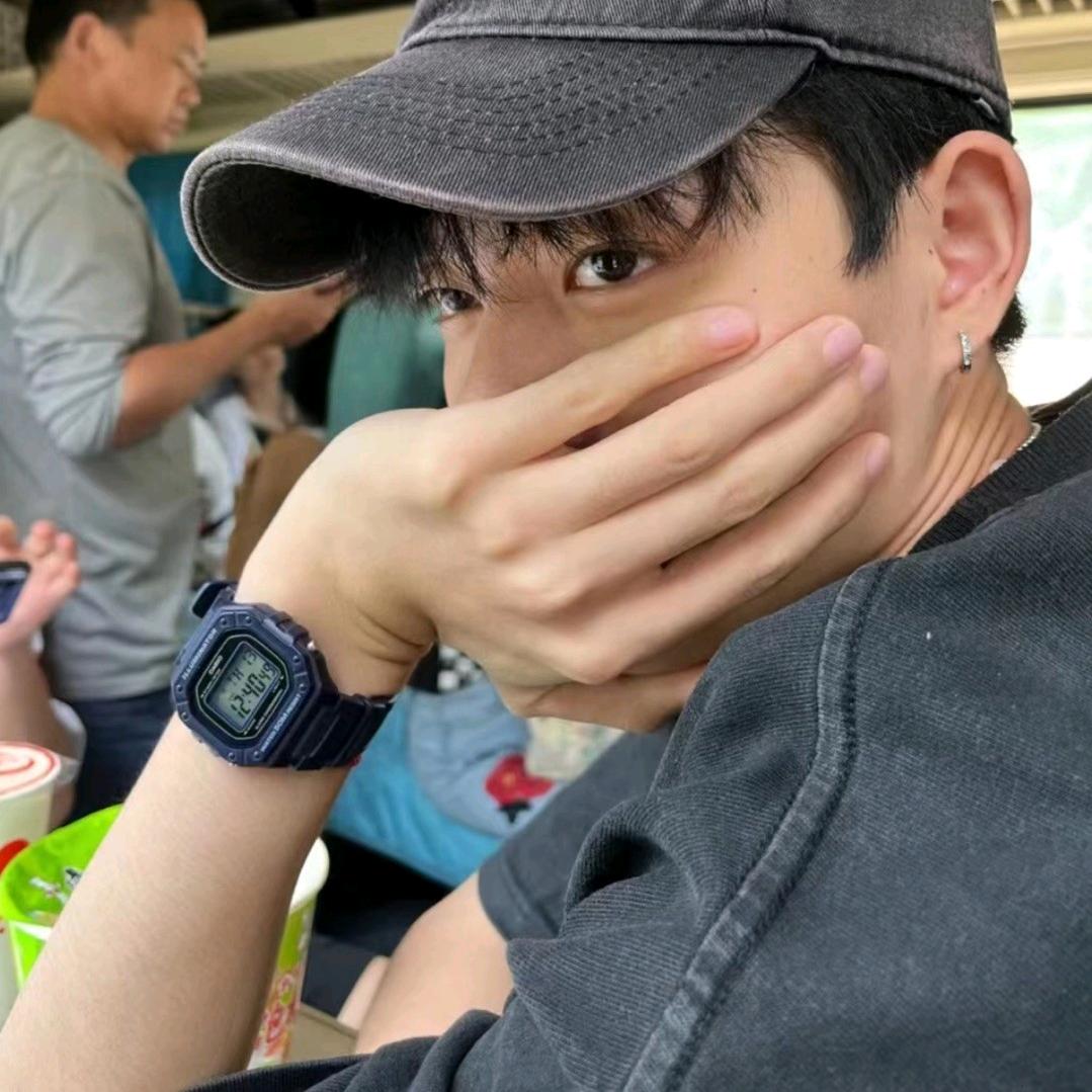 FXS.