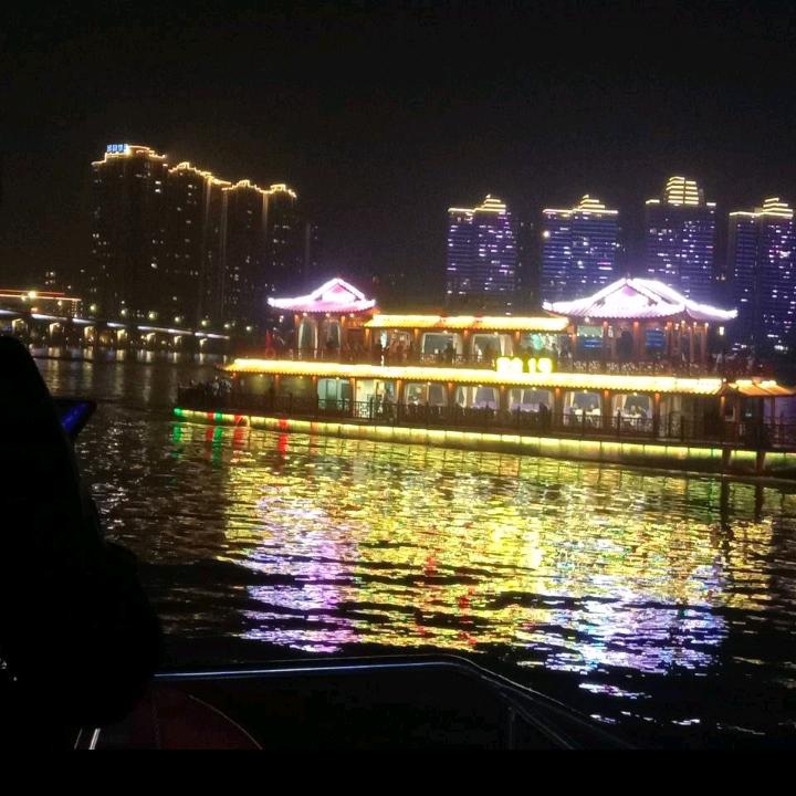 欧阳红