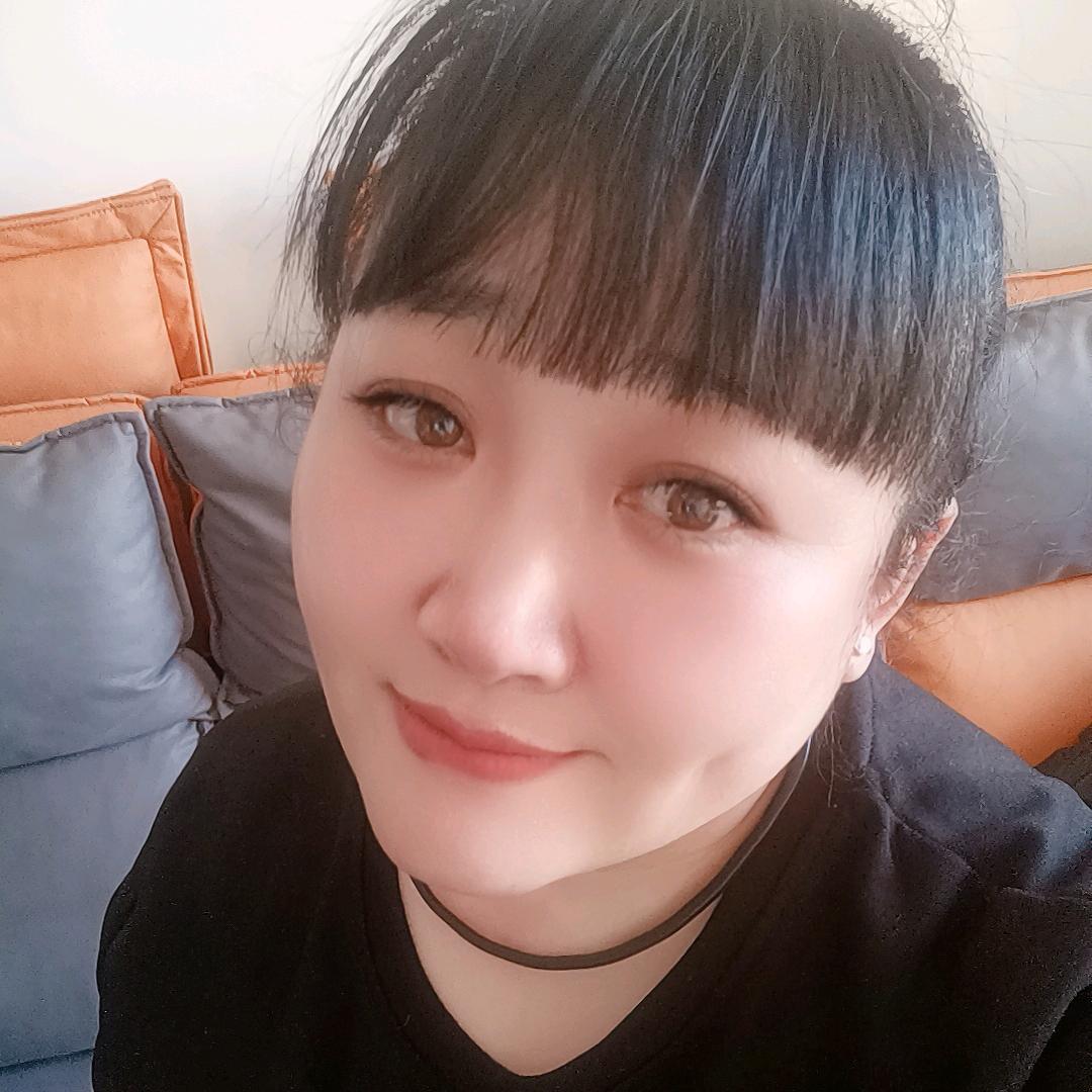 郭郭 