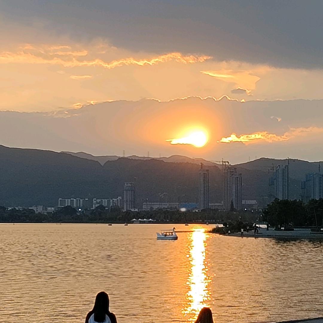 (人生如梦)