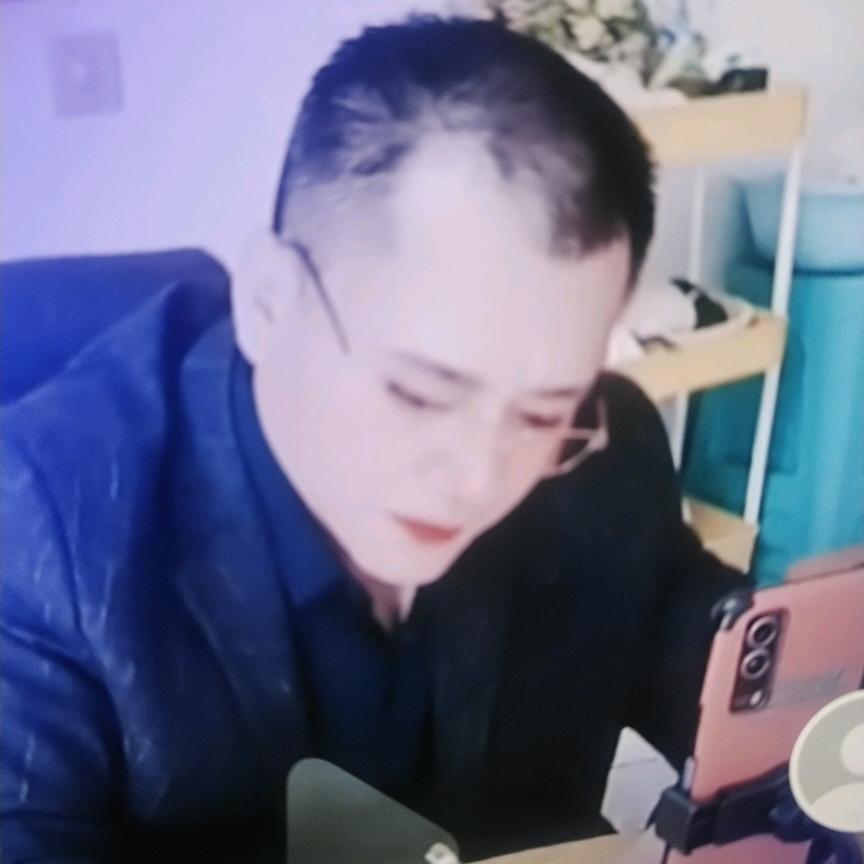 一家人结善缘张