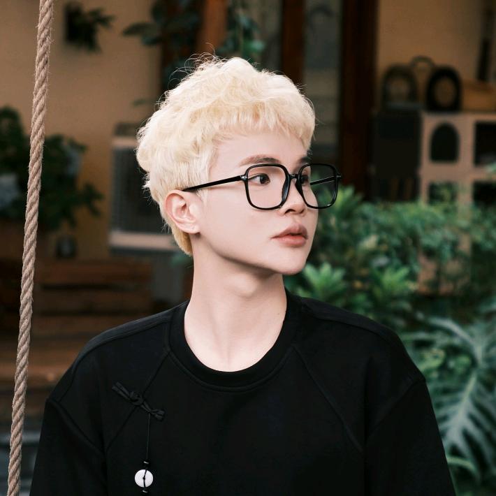 QIAOLA乔拉潮流秘籍