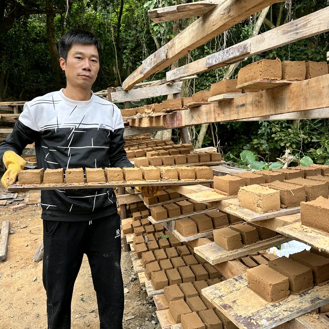 展翅高飞