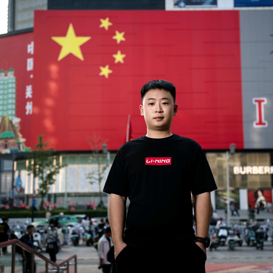 王先生.