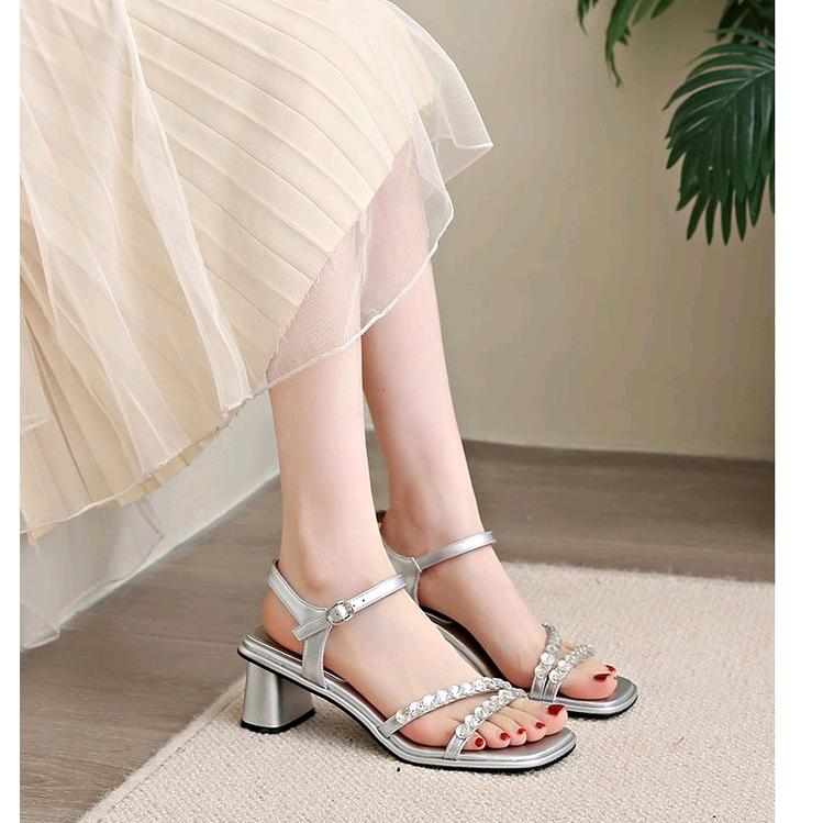 袁老板卖女鞋