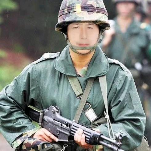 70后大叔。