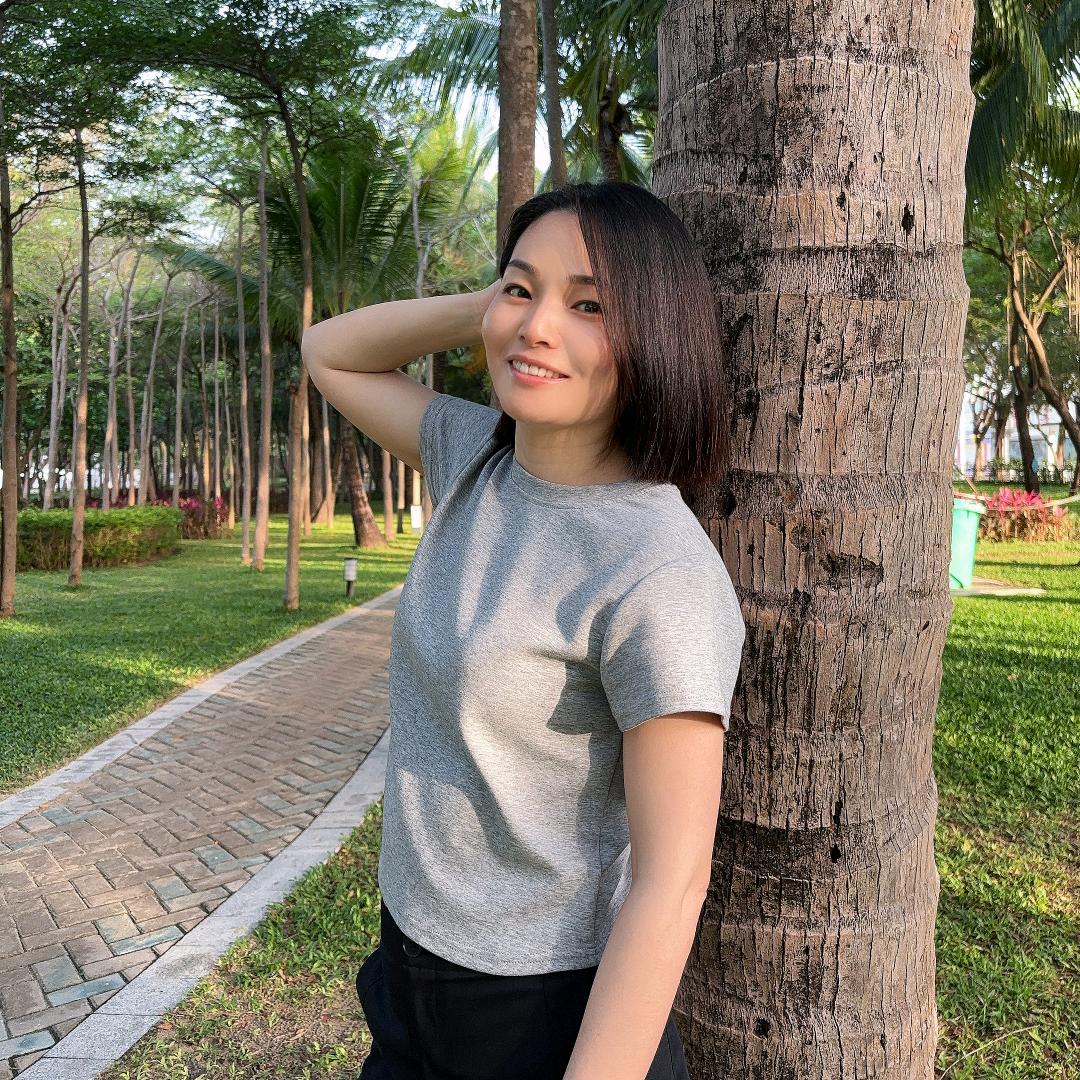 唐河卖手机的静静