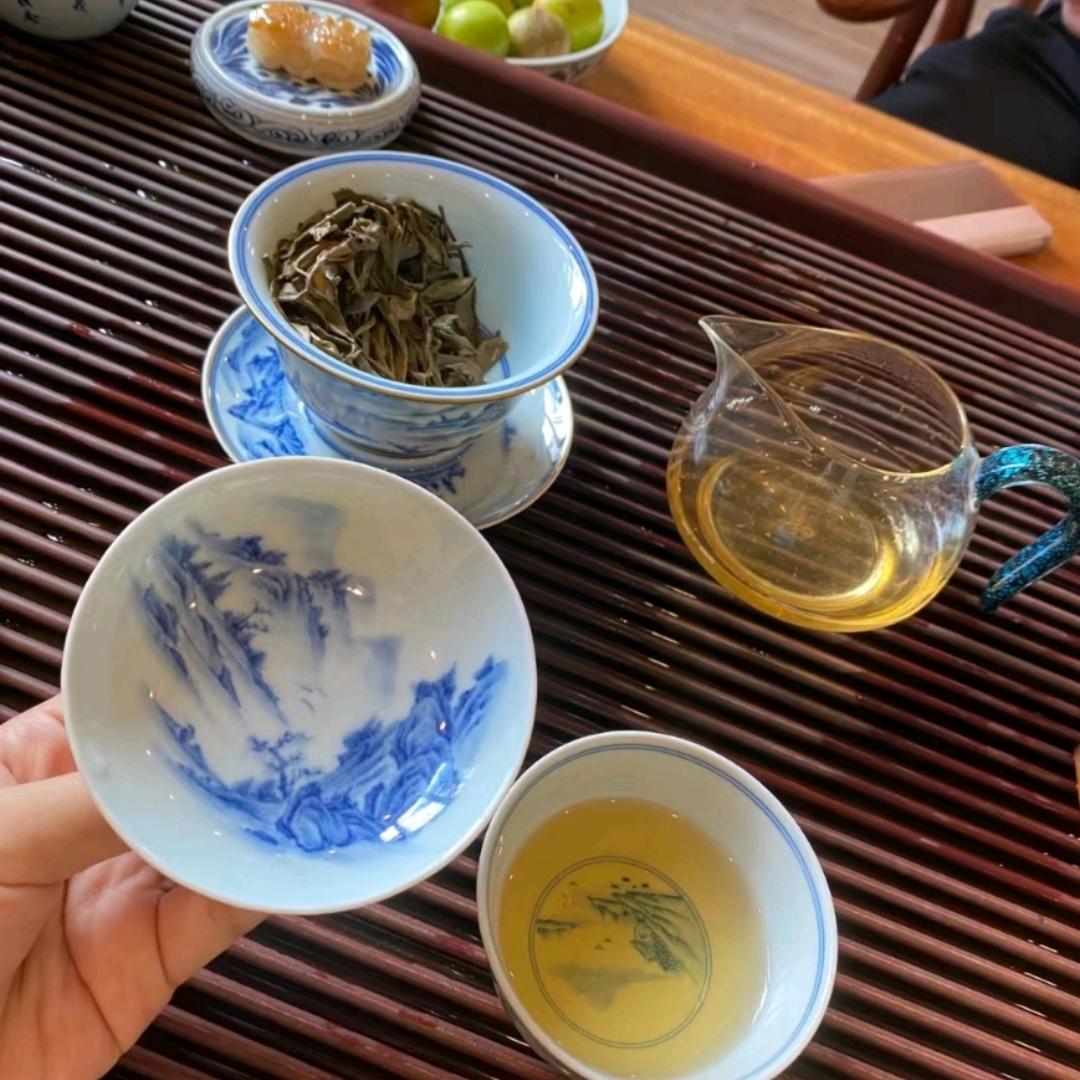 哩格儿楞