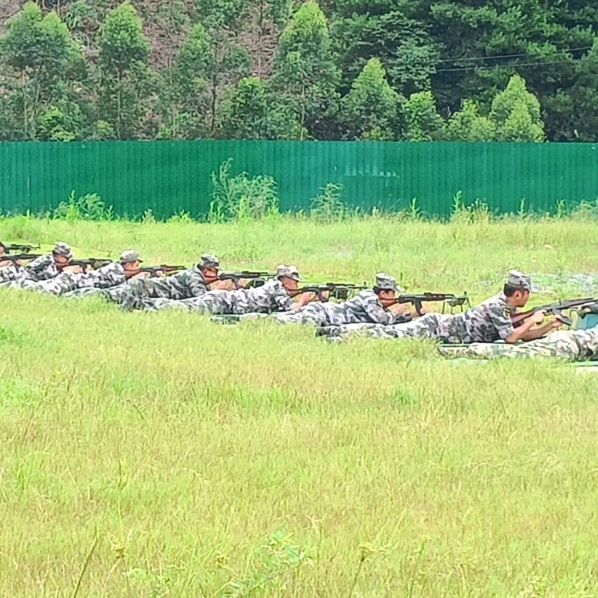 村里来的大哥哥