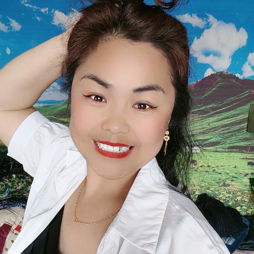 三妹爱唱歌
