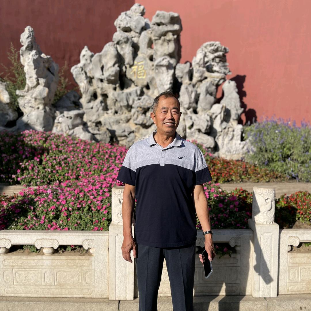 磨菜刀磨剪刀的王师傅