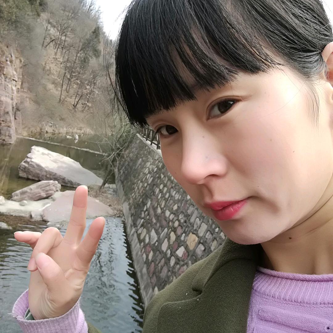 丹丹爱唱歌