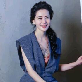 王璇原创设计的衣橱分享