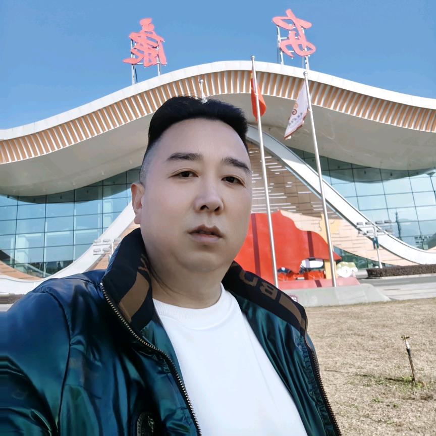 阳哥，专业铝合金门窗，活动板房，钢构厂房