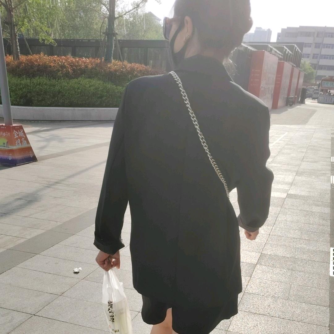 宝贝（师傅黎黎）