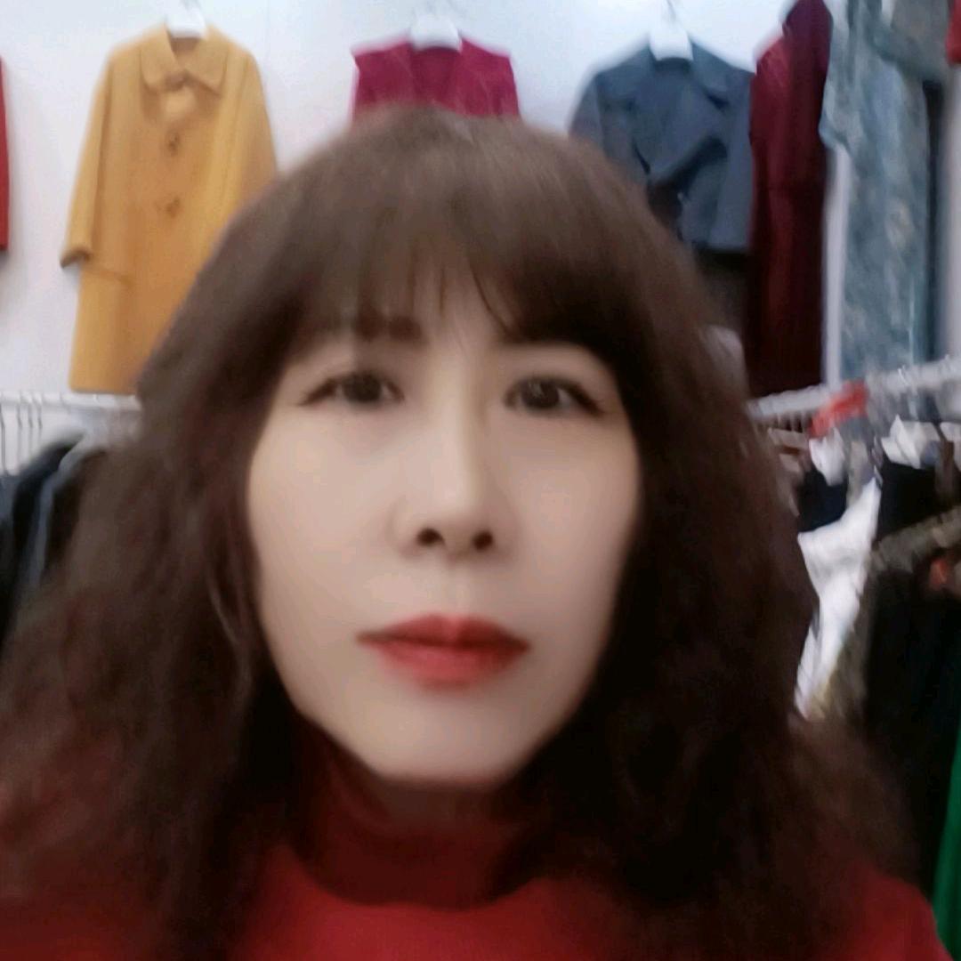 燕委倩服饰