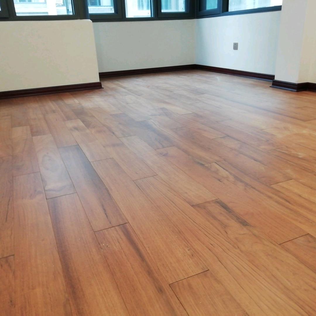 宜春·地板铺装(铝合金踢脚线)