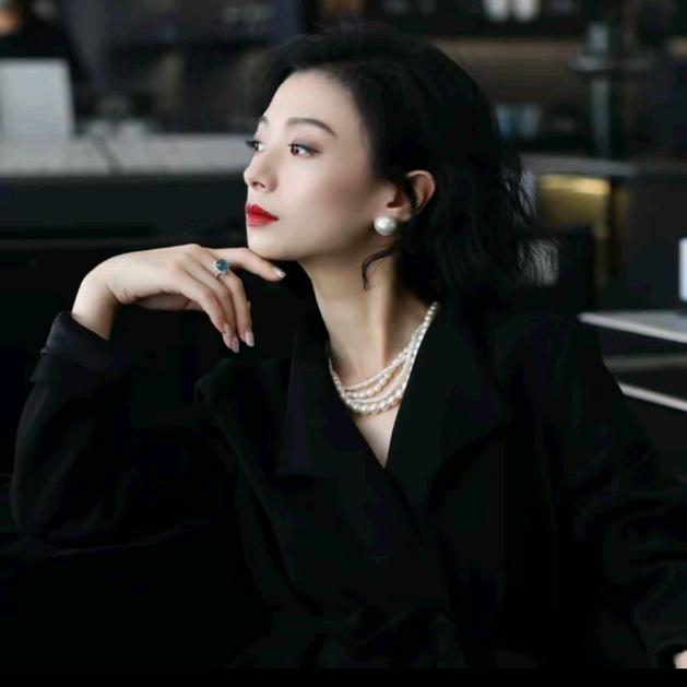 西子小老板娘（轻奢高端女装）