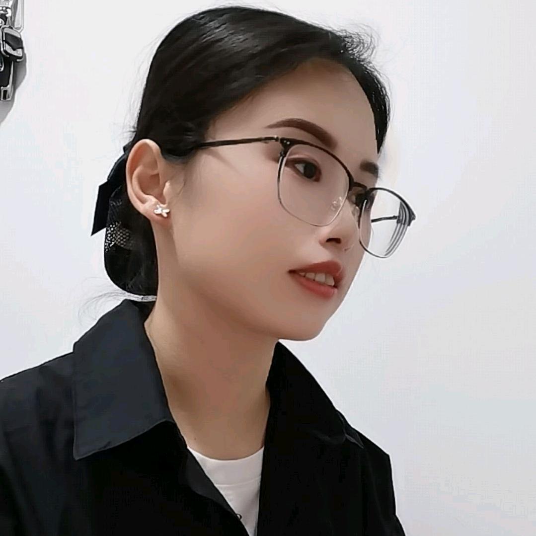 荣大妈
