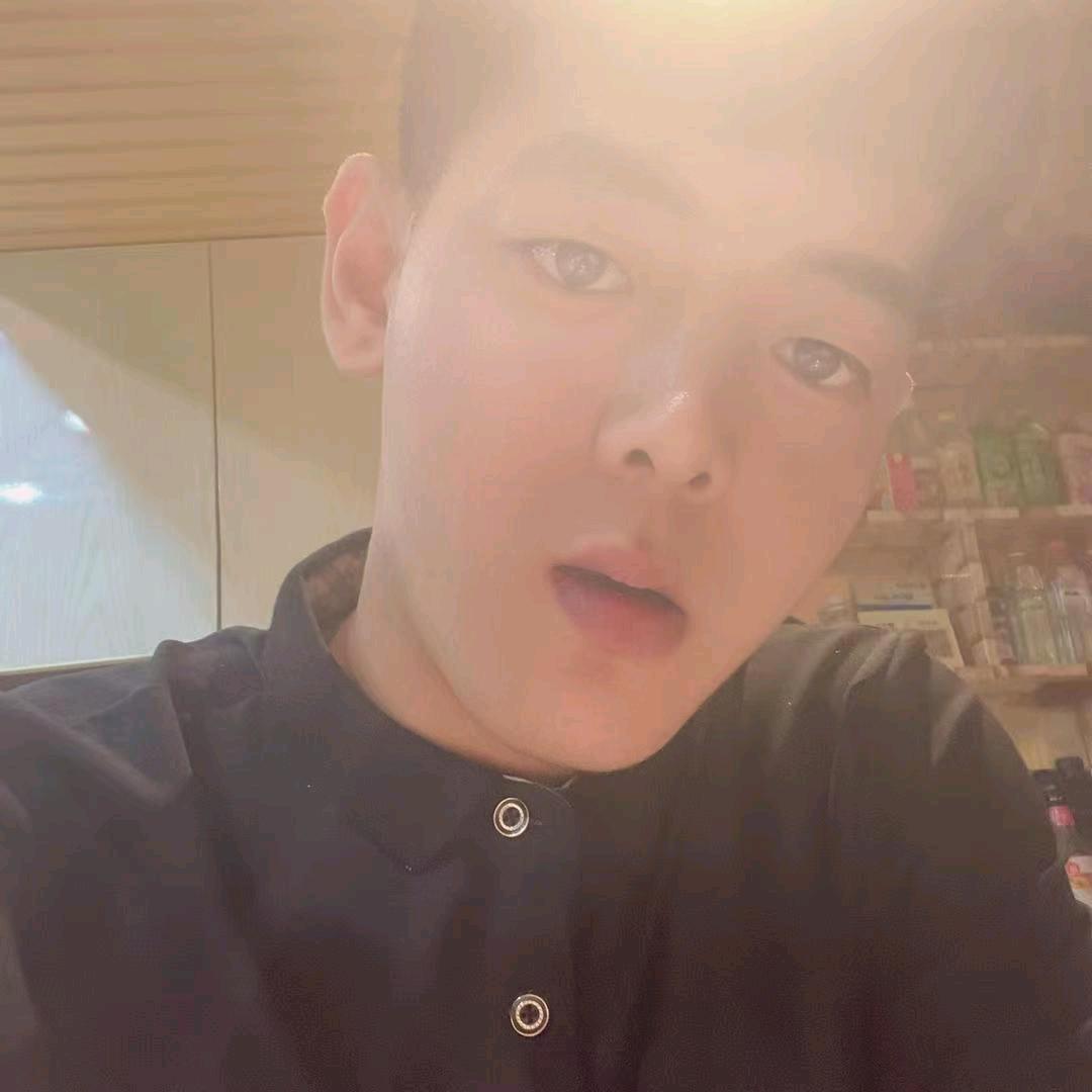 小哲    （宇飞传媒）