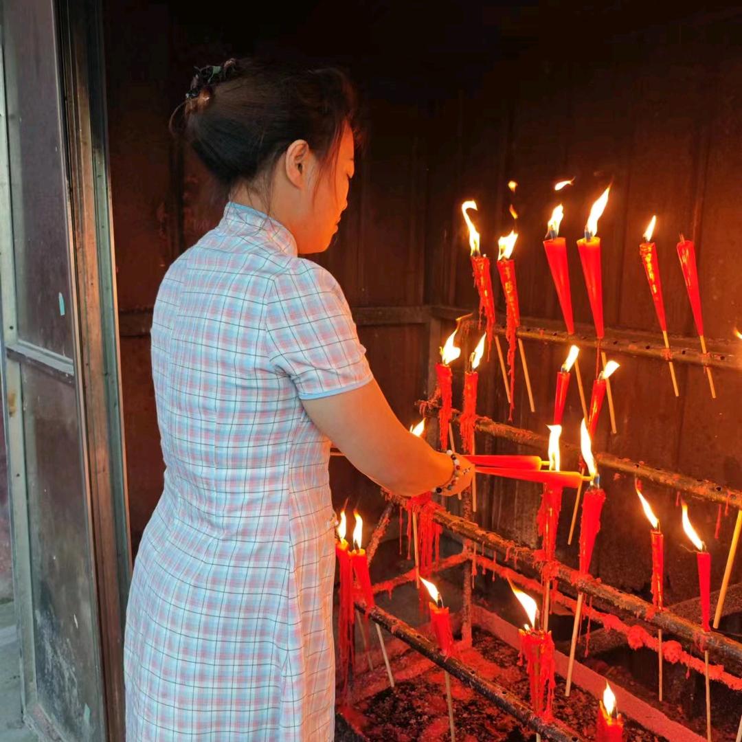 农村孩子的保妈