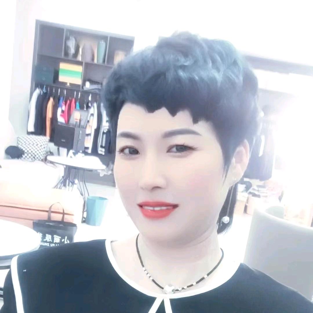 阮小丽（橱窗有好物）