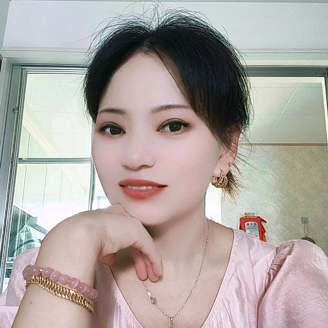 为爱牵手，共度今生