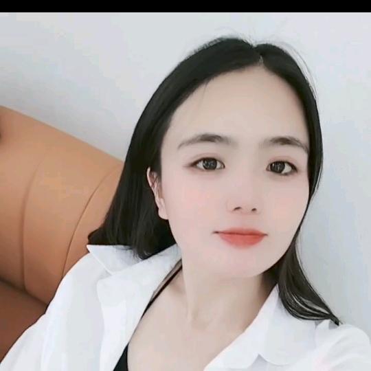 怡    晨