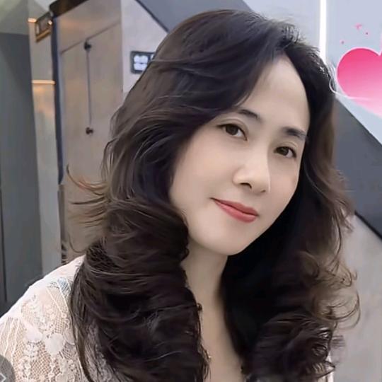 马家湾赵萨伊时尚女装