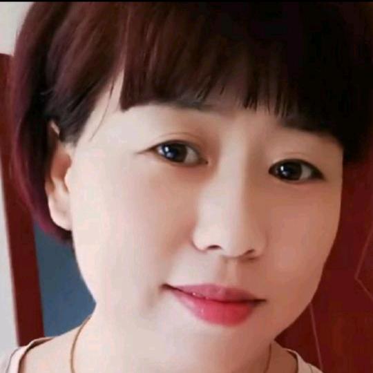 红梅，红娘