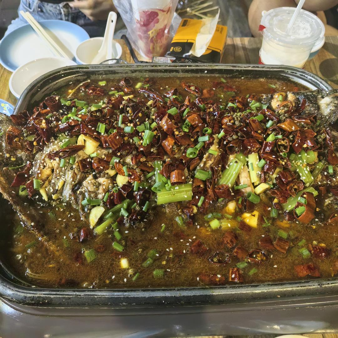 烤鲜鱼🐟火锅🥘